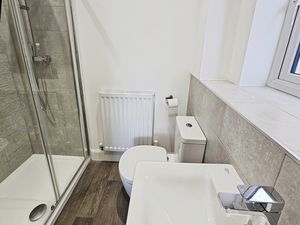 Photo 16- click for photo gallery